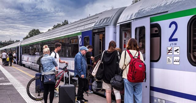 Ile jest zniżki na bilet ulgowy PKP? Sprawdź, kto może skorzystać Ile jest zniżki na bilet ulgowy PKP? Sprawdź, kto może skorzystać