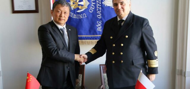 Gdynia Maritime University and Dalian Maritime University have concluded a cooperation agreement. The agreement was signed by the Rectors of the university, prof. dr hab. Eng. captain  Adam Weintrit and […]